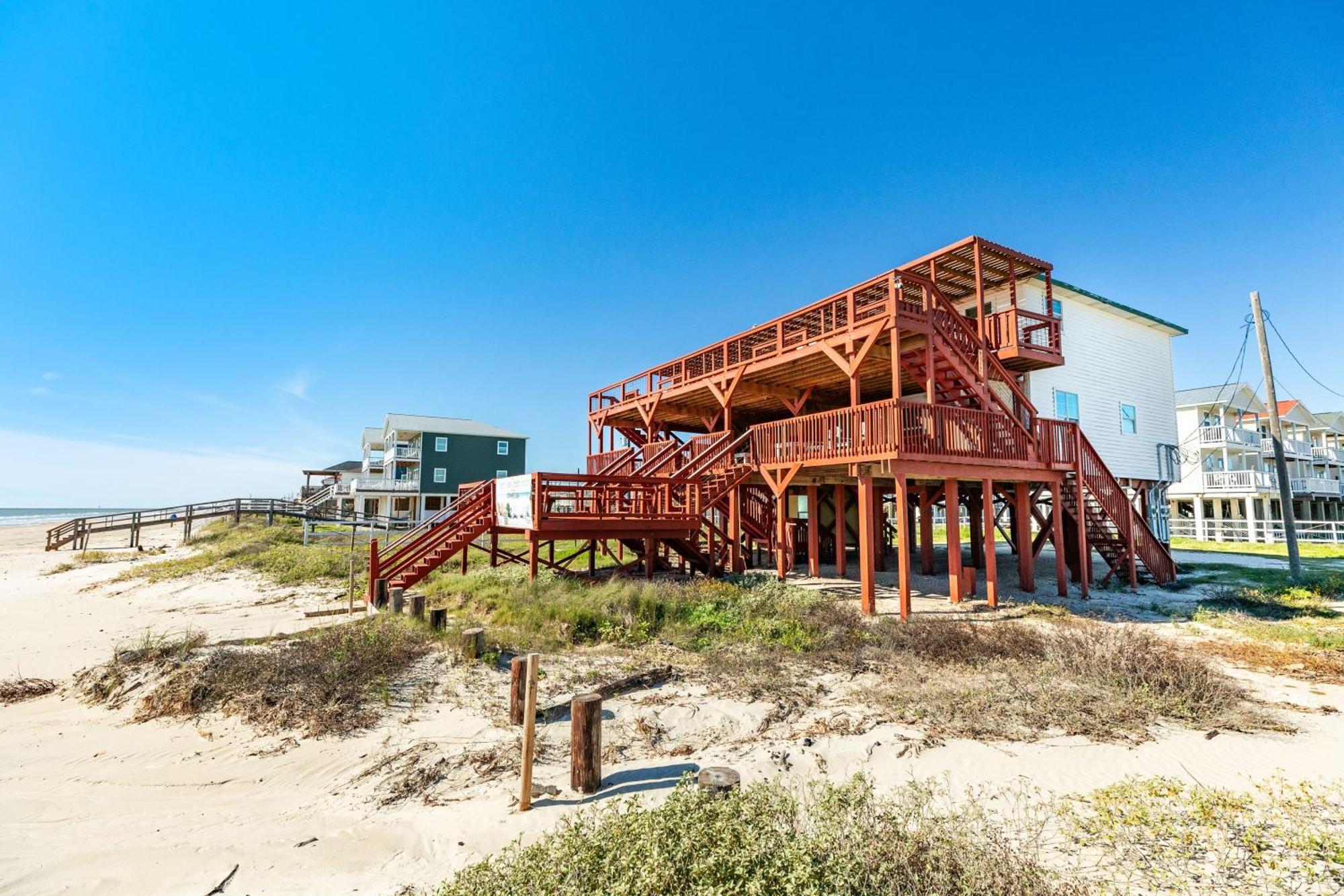 Unobstructed Oceanfront Sea Turtle Unit 2 Beach Pad! Surfside Beach Exterior photo