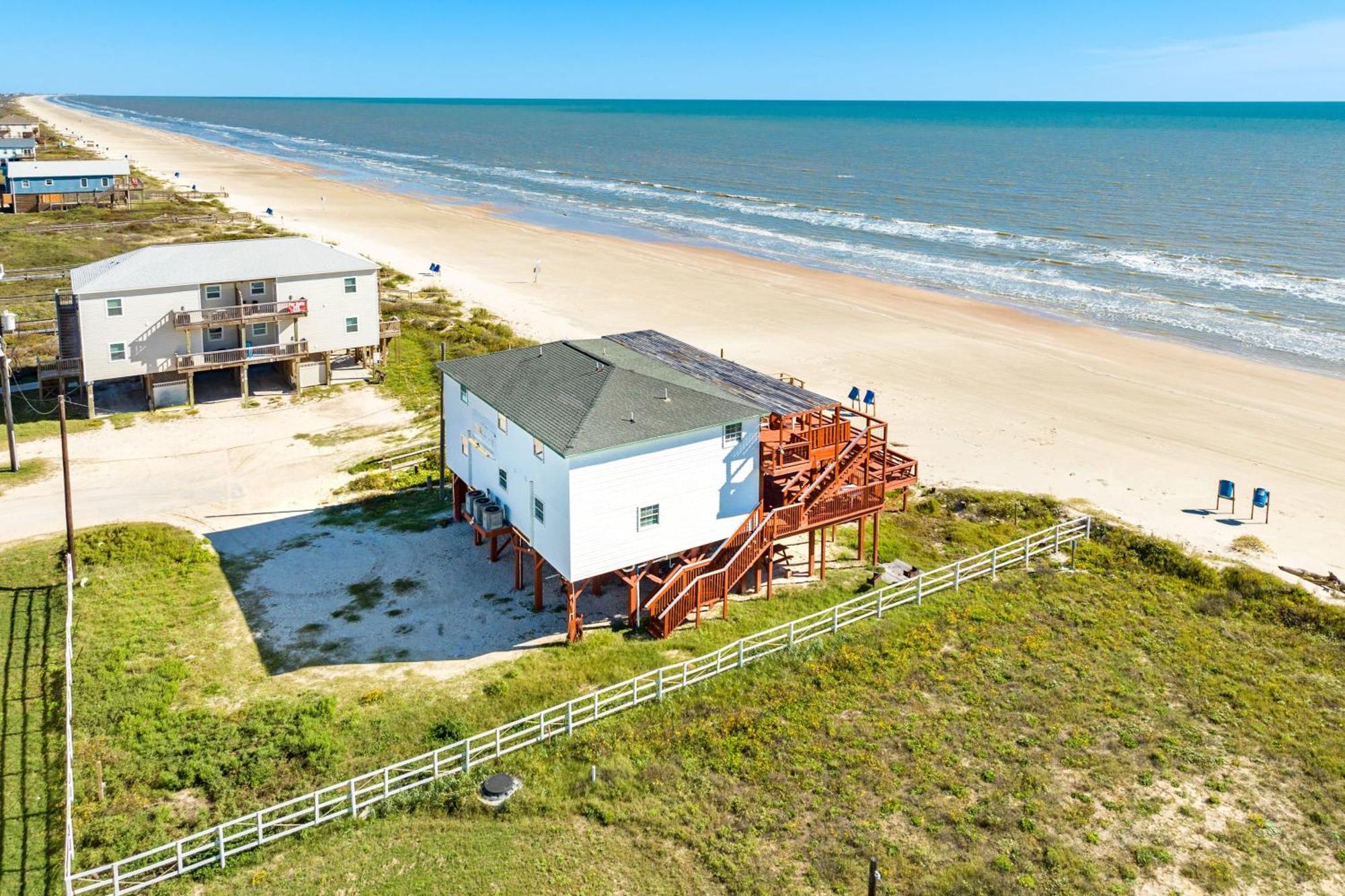 Unobstructed Oceanfront Sea Turtle Unit 2 Beach Pad! Surfside Beach Exterior photo